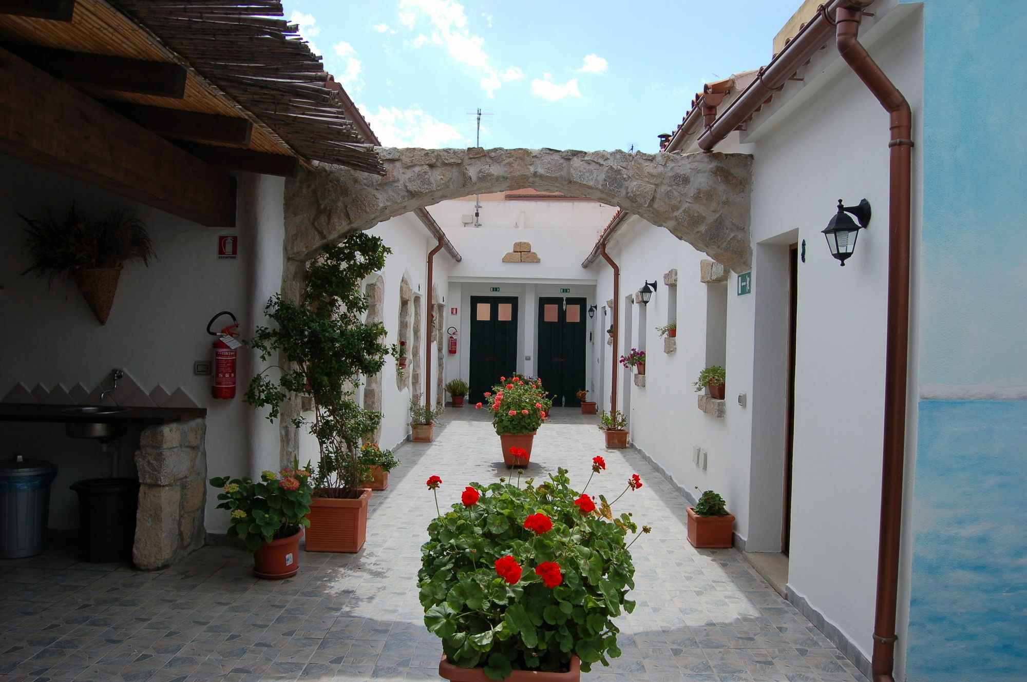 Olbia Domus Inn Exterior foto